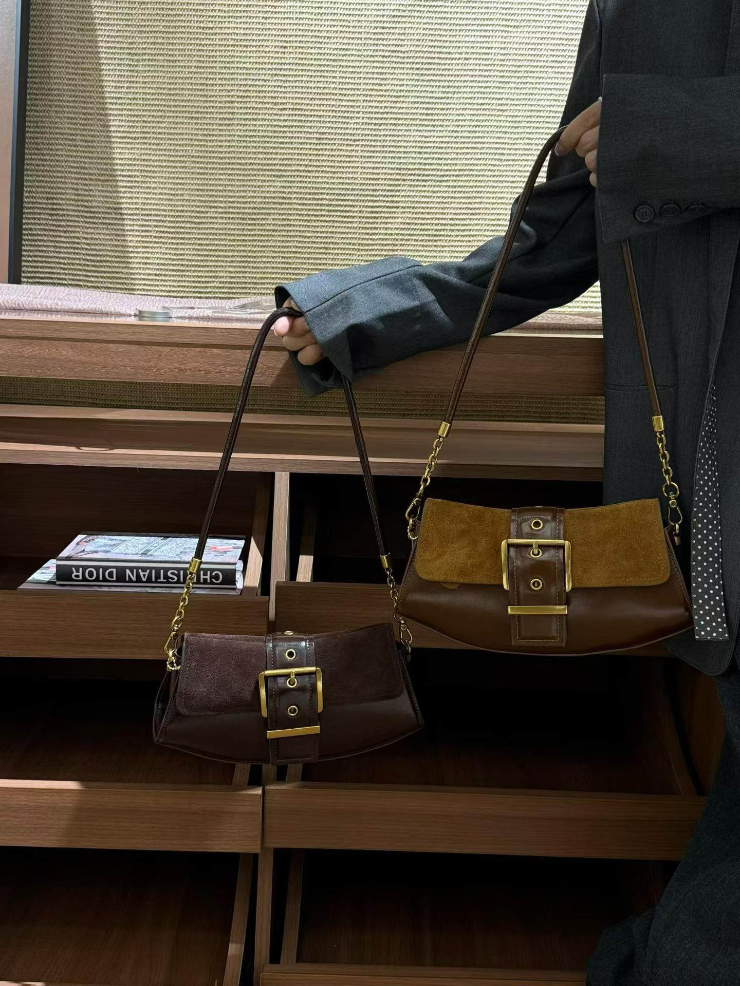 Original HY-001 reference photograph showing caramel and deep brown colorways